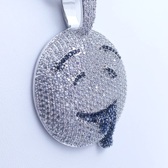 Icy Drooling Emoji + 20" Rope Chains - Picture 6 of 8